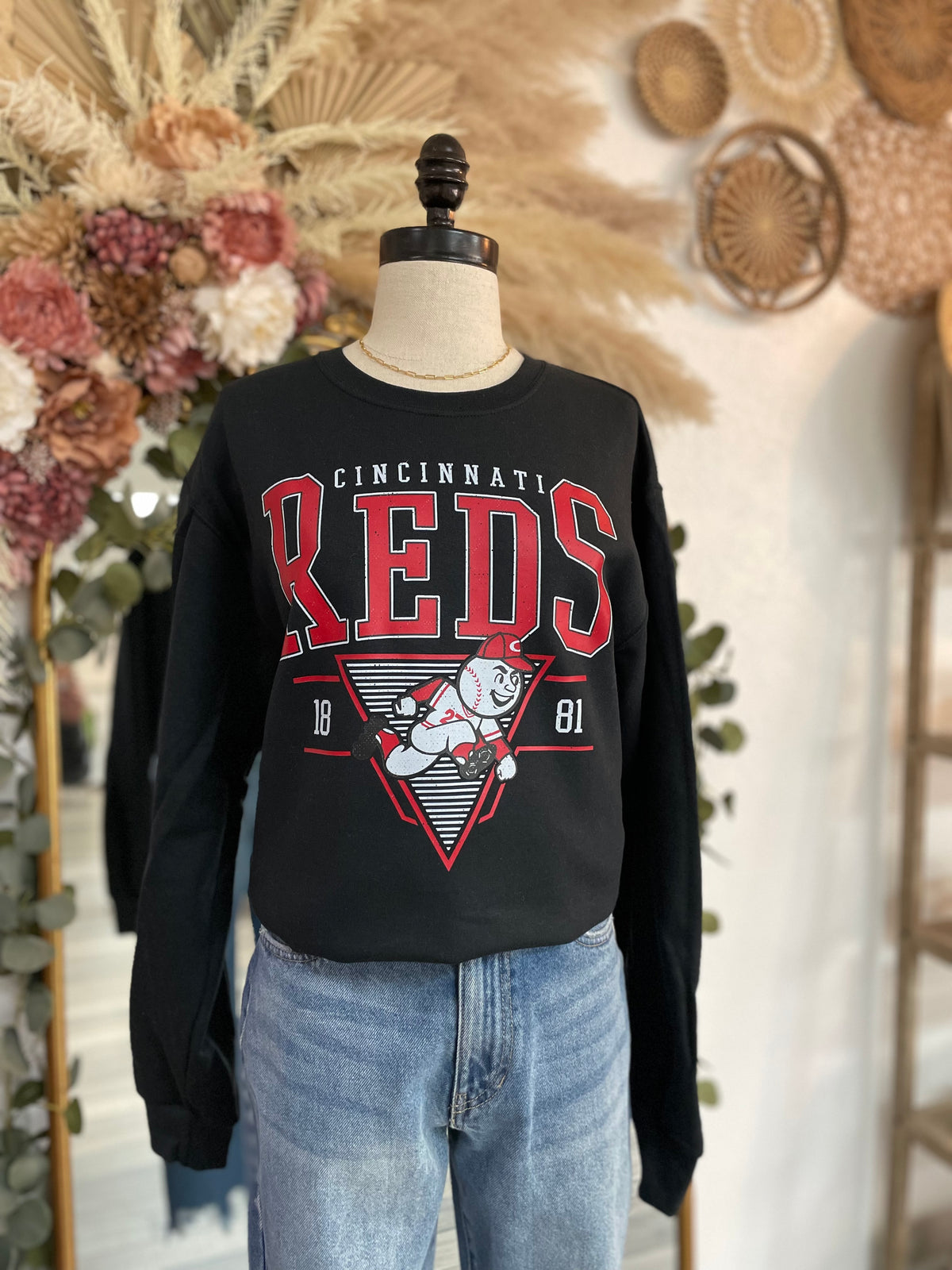 Vintage 1881 Cincinnati Baseball Crewneck-Black