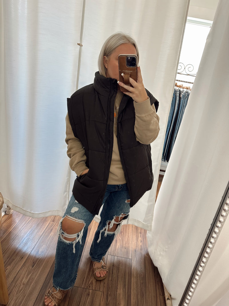 Layla Oversized Puffer Vest-Black