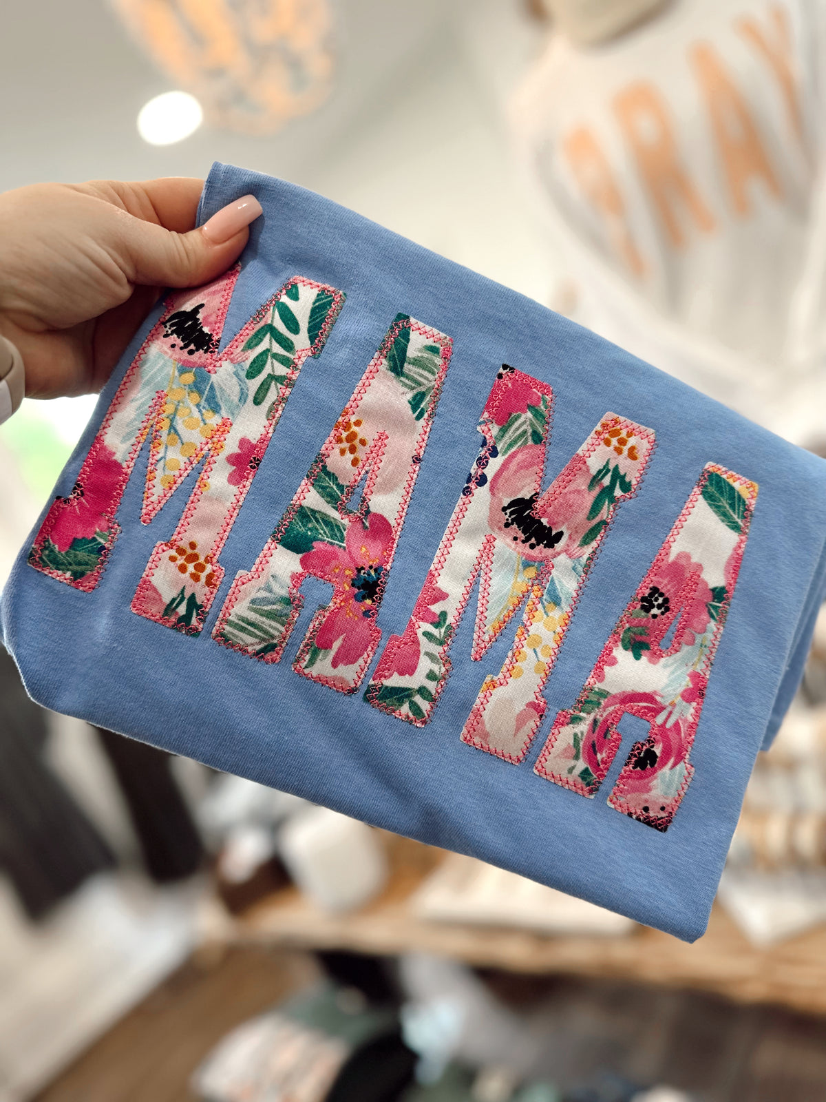 MAMA Hawaiian Applique Tee