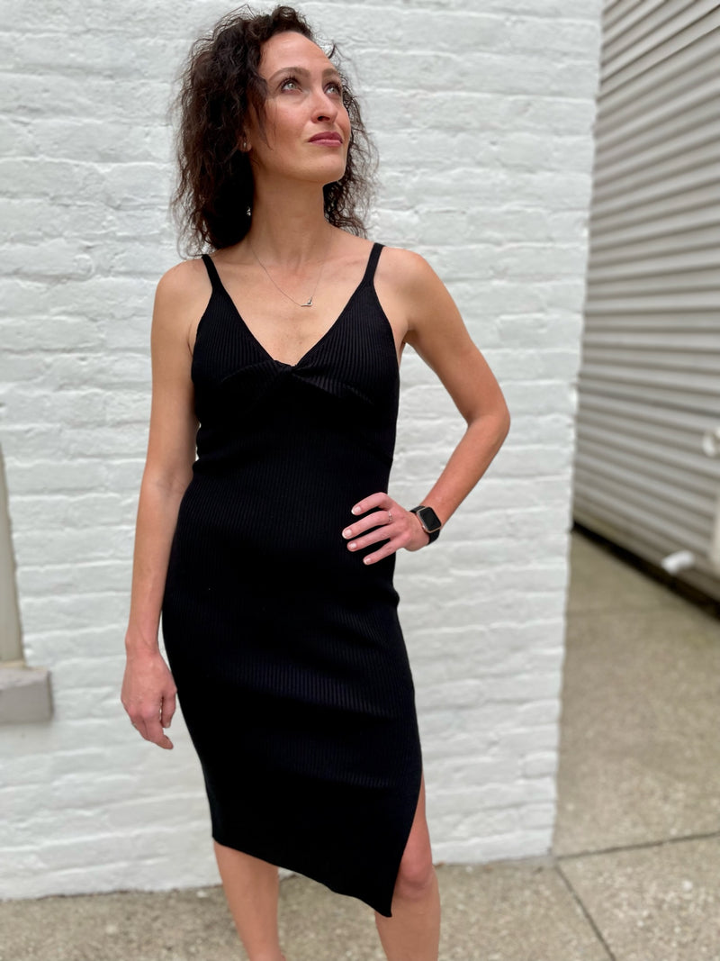 Don't Get It Twist Dress-Black