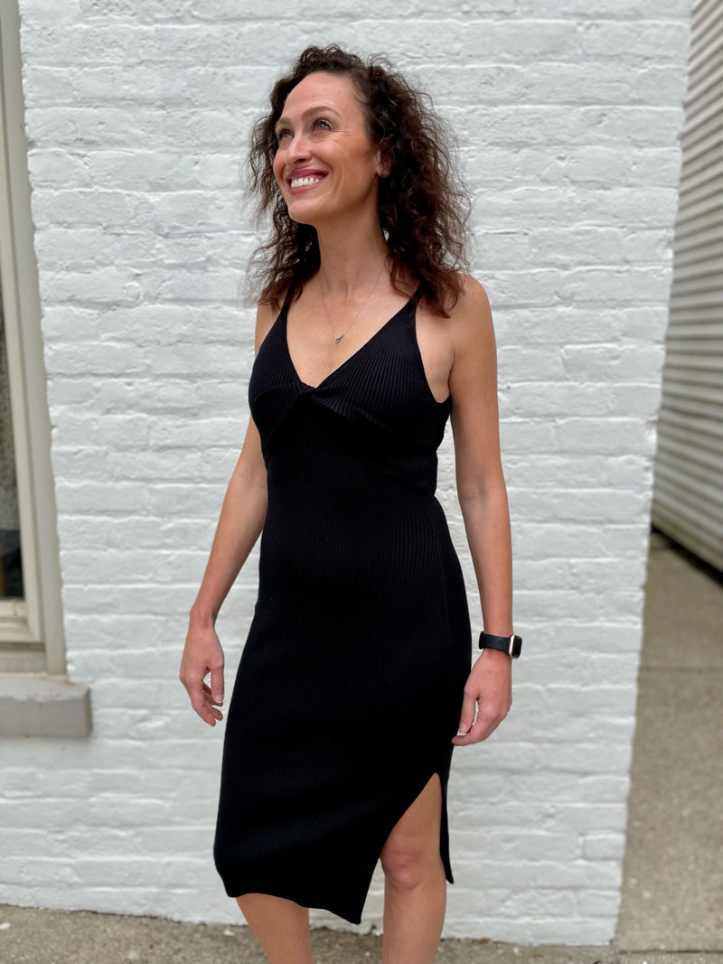 Don't Get It Twist Dress-Black