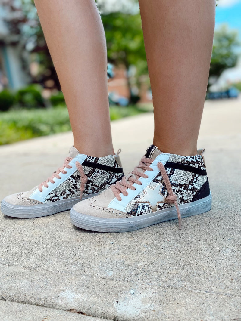 Paulina Star Sneakers
