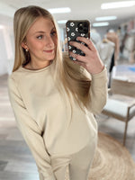 It Girl Elevated Crewneck