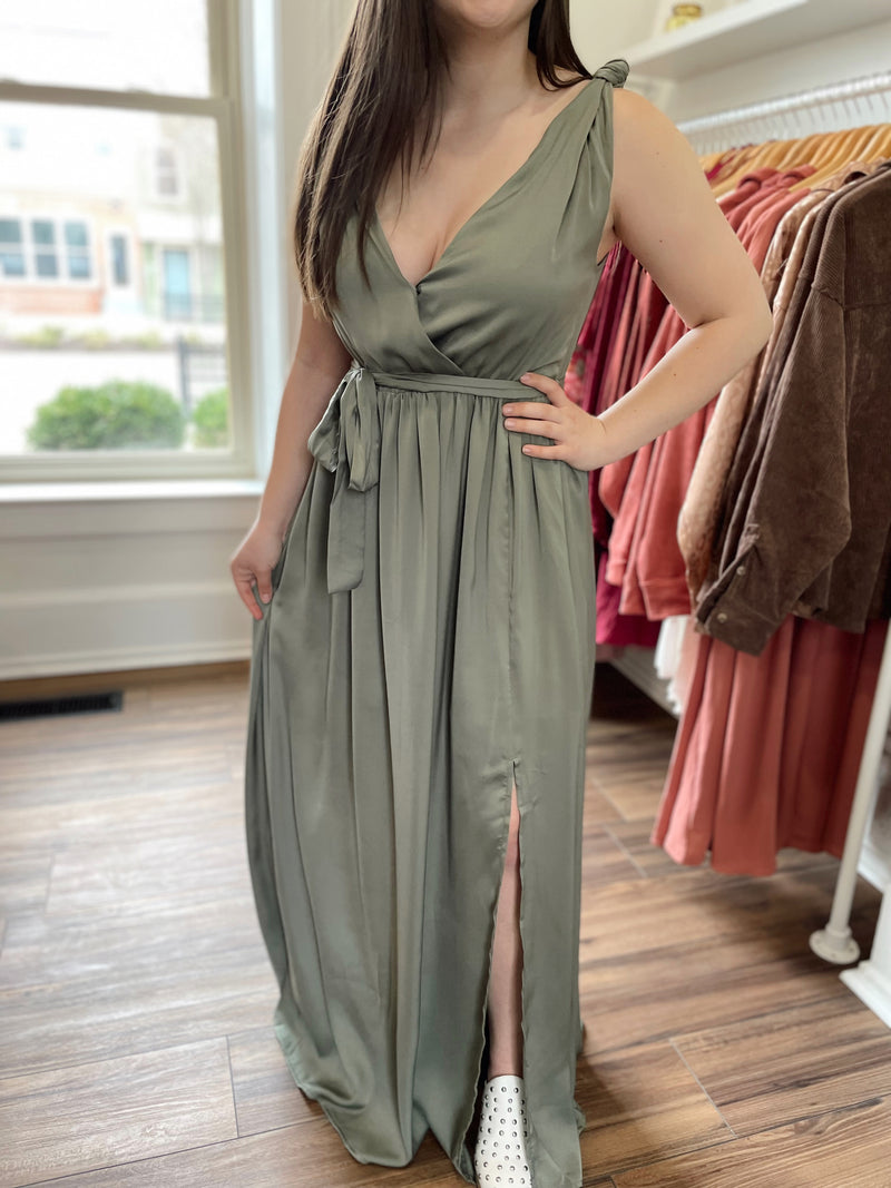 Chic, Gorgeous Maxi Dress