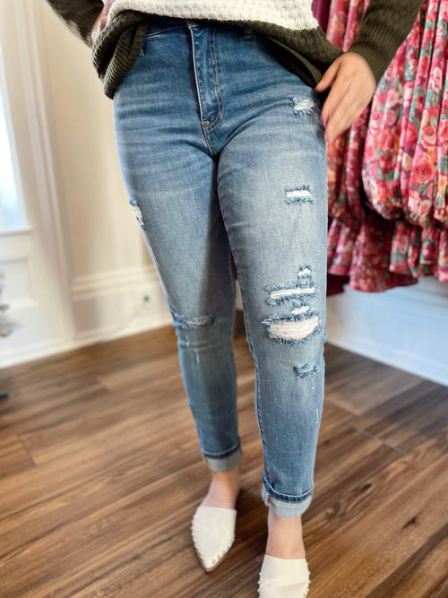 Adelyn Distressed Relaxed Skinny Jean