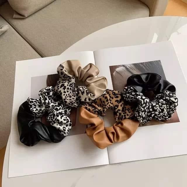 Leopard Leather Scrunchie- Black/White