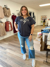 Queen Graphic Knit Top-Navy