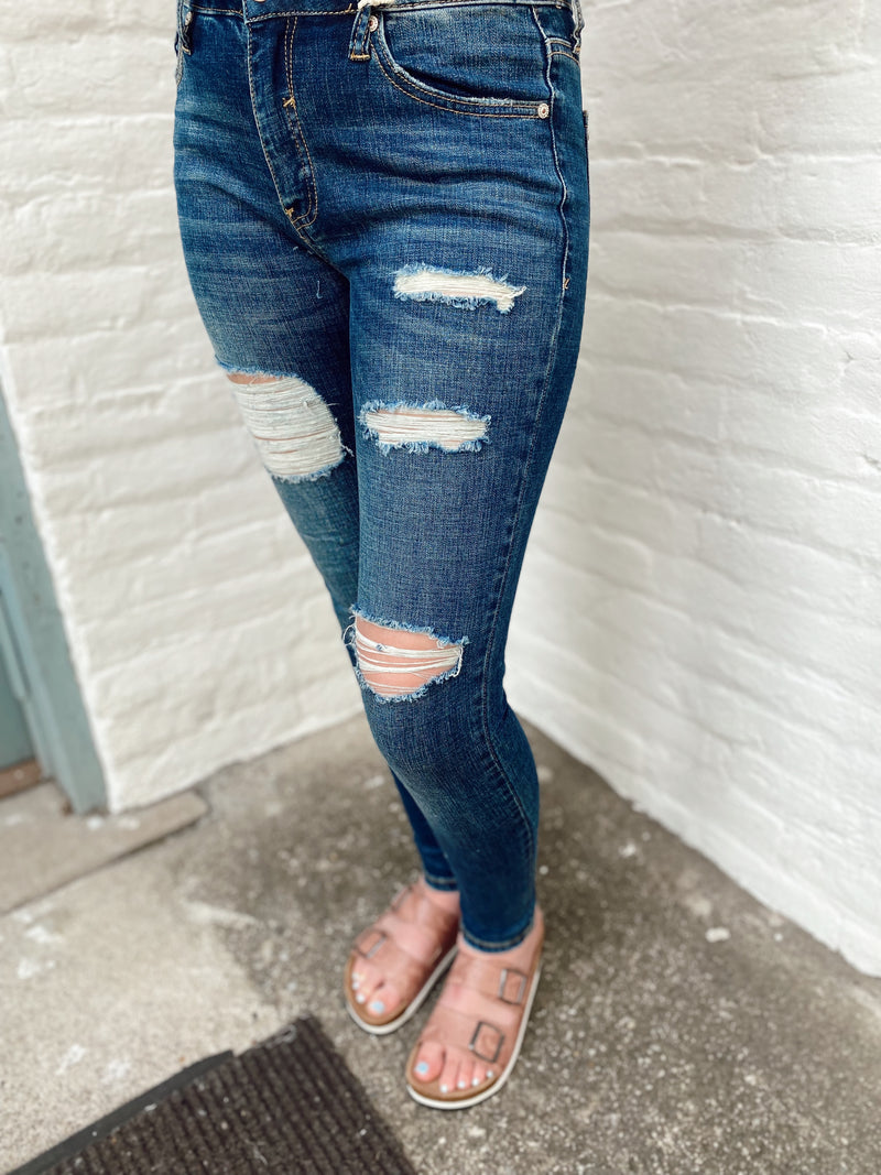 Darla Distressed Skinny Jean