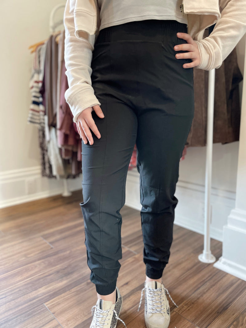 Maizie Highwaisted Joggers-Black