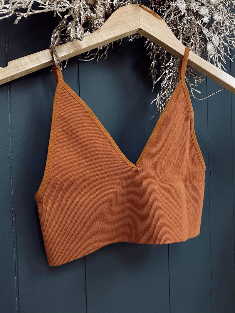 Luci Seamless Ribbed Triangle Spaghetti Brami-Camel